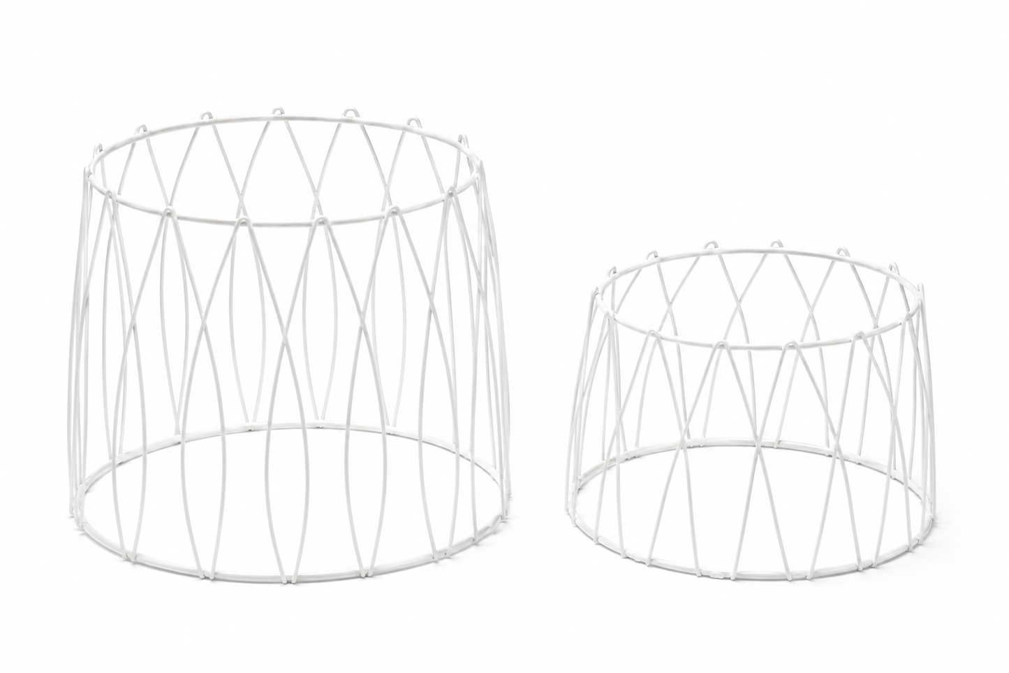 White Round Patterned Metal Display Stand Riser